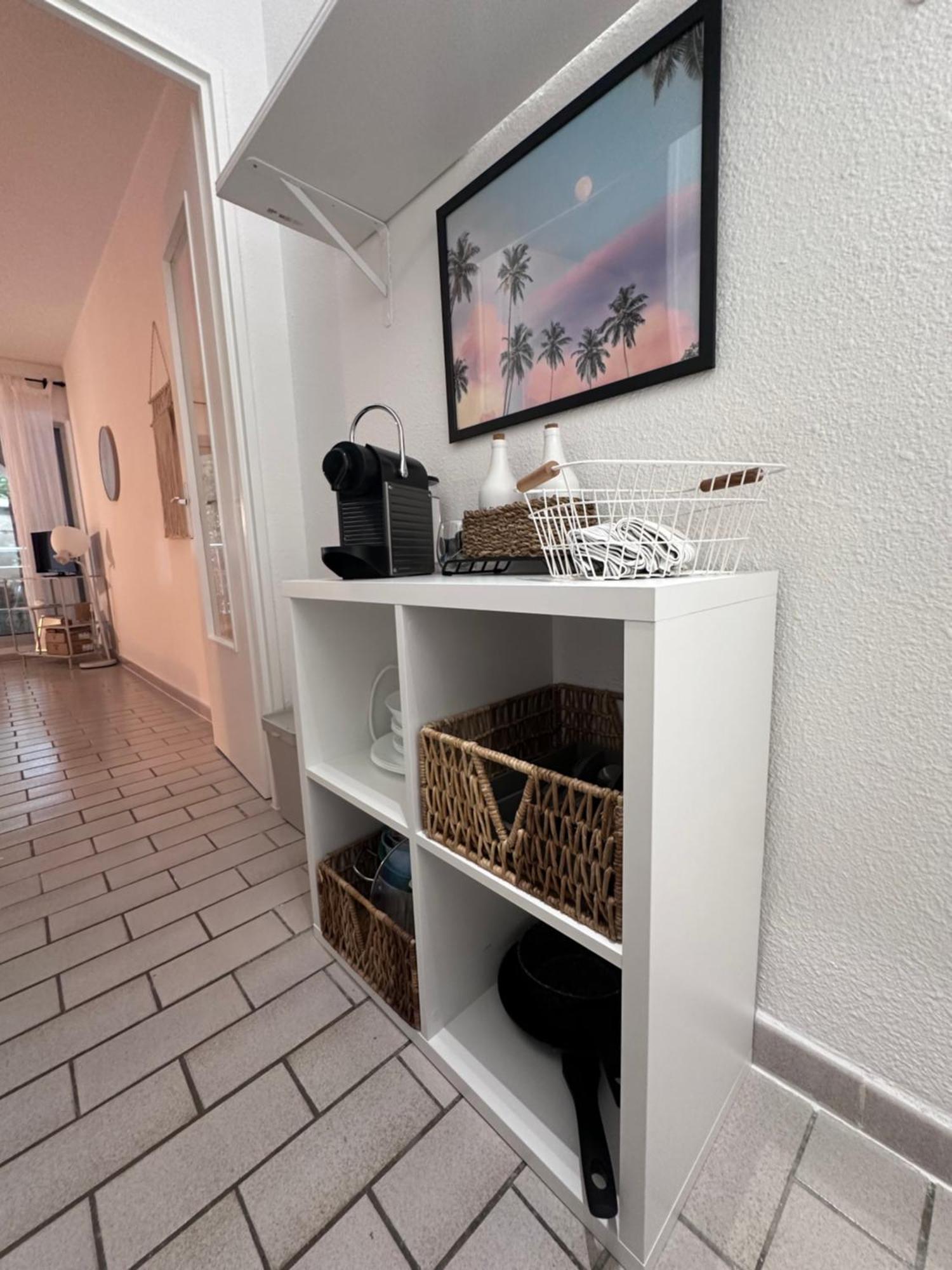 Studio Sur Le Port De Hyeres - A 2Min Des Plages, Clim & Balcon エクステリア 写真